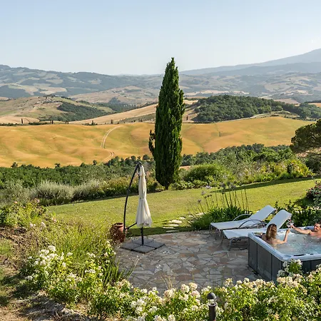 Farm stay Podere Val D'orcia - Tuscany Equestrian Sarteano