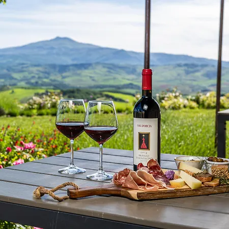 Podere Val D'orcia - Tuscany Equestrian Farm stay Sarteano